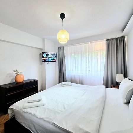 Tranquil Unirii Residence - Elegant & Spacious Living With Parking Steps From Parliament Bucureşti Ngoại thất bức ảnh