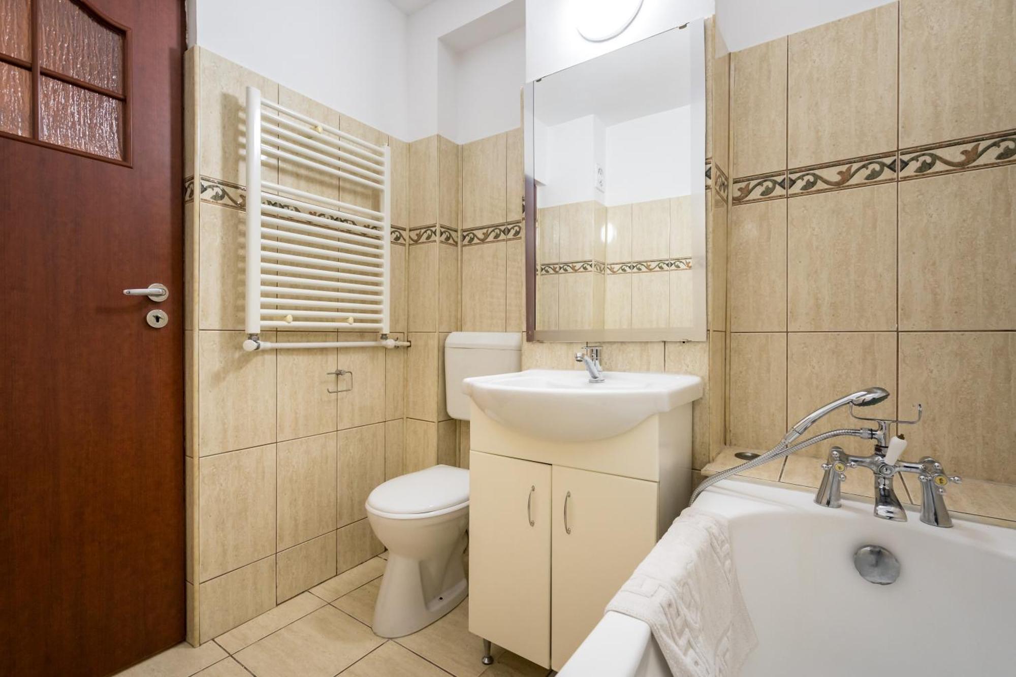 Tranquil Unirii Residence - Elegant & Spacious Living With Parking Steps From Parliament Bucureşti Ngoại thất bức ảnh