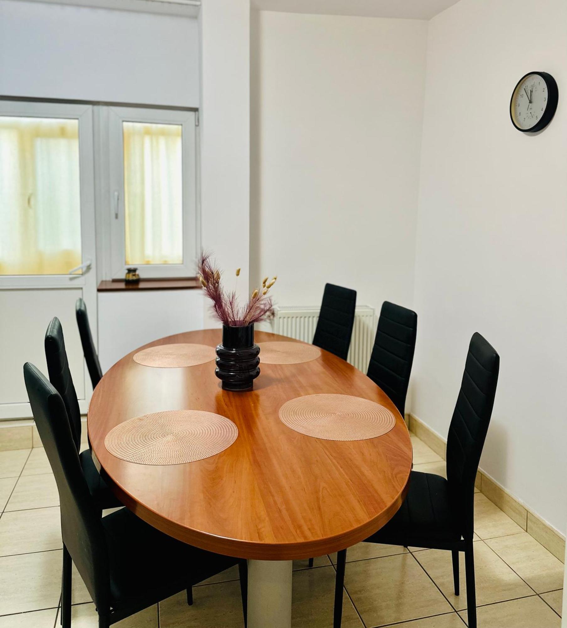 Tranquil Unirii Residence - Elegant & Spacious Living With Parking Steps From Parliament Bucureşti Ngoại thất bức ảnh