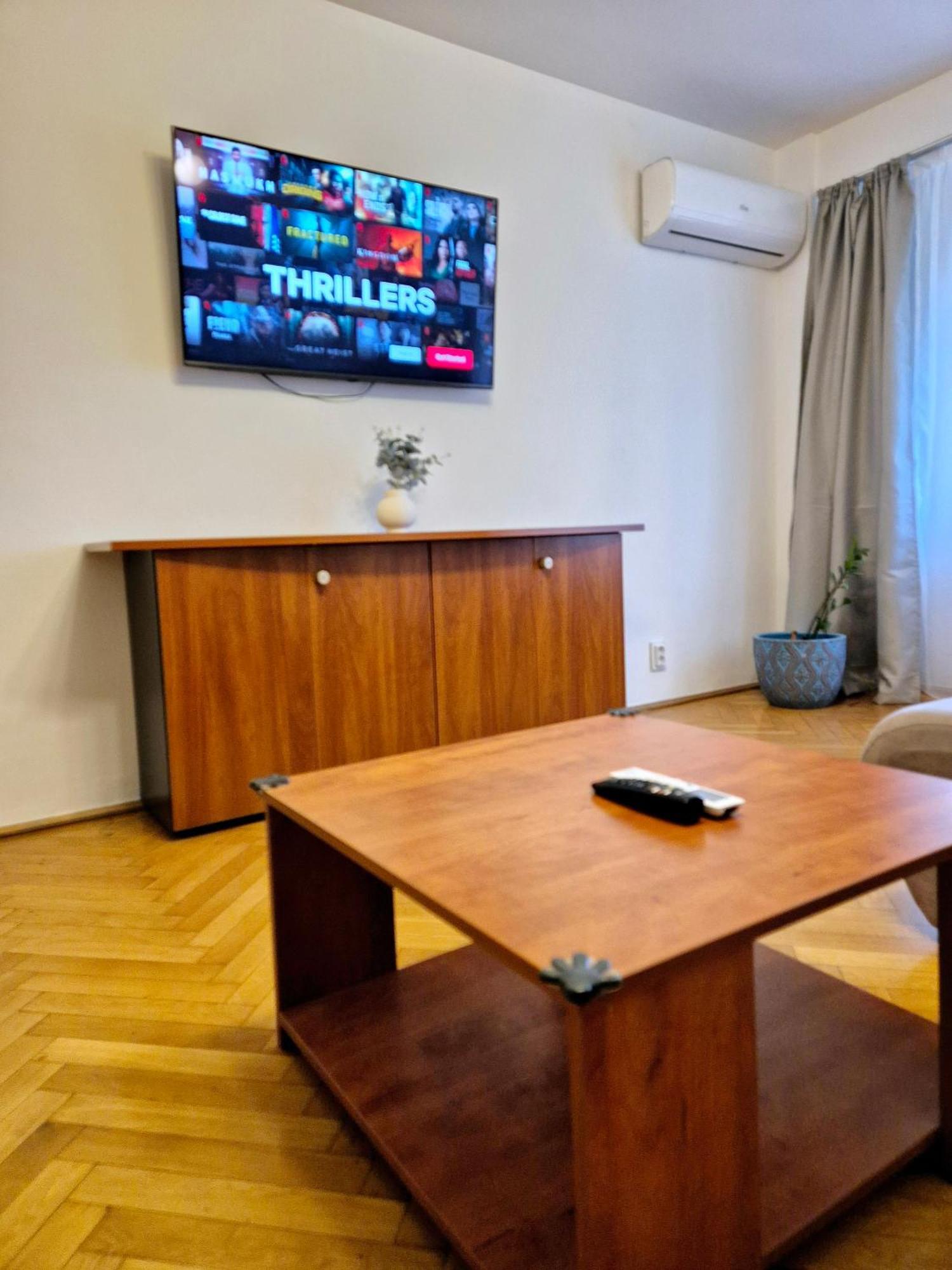 Tranquil Unirii Residence - Elegant & Spacious Living With Parking Steps From Parliament Bucureşti Ngoại thất bức ảnh